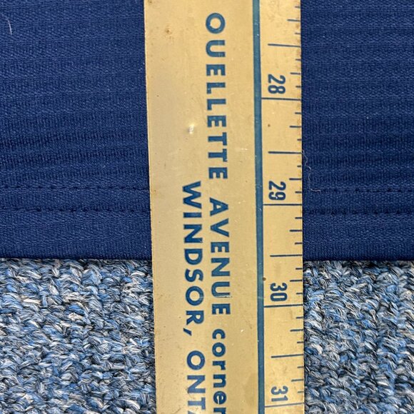 Embroidered University of Windsor Heavy Majestic T Shirt Sz L - Picture 7 of 7